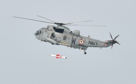 भारतीय नौसेना ने डीआरडीओ के सहयोग से स्वदेशी नौसैनिक एंटी-शिप मिसाइल का किया सफल परीक्षण