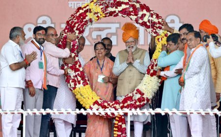 राजस्थान में चुनाव प्रचार के अंतिम चरण में मोदी और वसुंधरा एक मंच पर आए , सियासी गलियारों में अटकलें शुरू