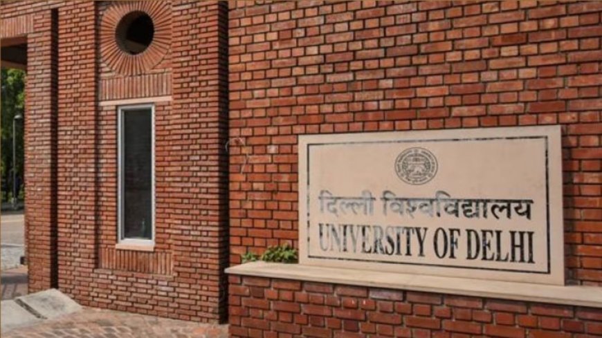 DU के अंग्रेजी विभाग ने PhD प्रोग्राम की फीस 1100% बढ़ाई, छात्रों ने जताया विरोध