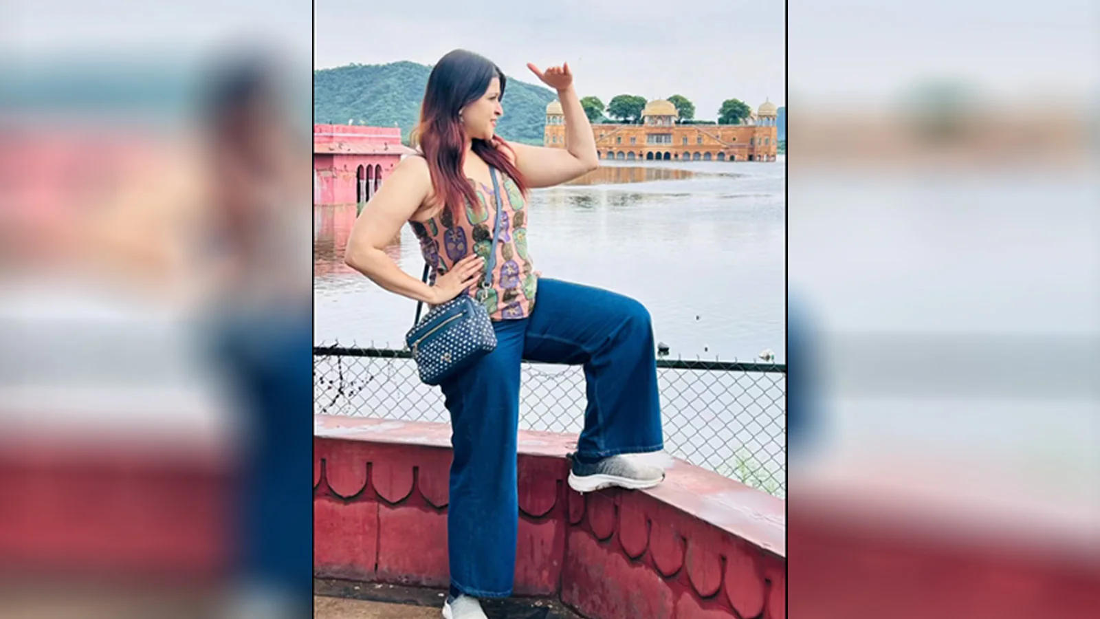 मन्नारा चोपड़ा ने जयपुर में परिवार संग बिताए सुनहरे पल