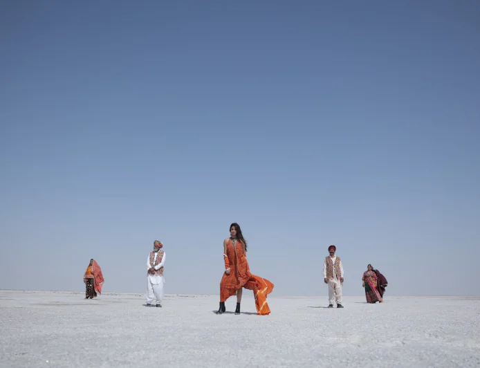 ग्लैमर से जगमगाया कच्छ का रण: रण उत्सव में फेमिना मिस इंडिया की खूबसूरती