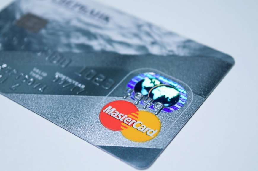 क्रेडिट कार्ड की लिमिट बढ़ाने से पहले ध्यान रखें ये 5 बातें, वरना पड़ सकते हैं मुश्किल में