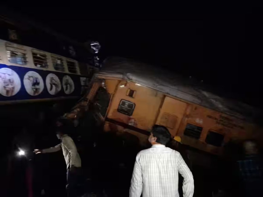 Andhra Pradesh Train Accident: आंध्र प्रदेश में दो ट्रेनों की टक्कर, नौ की मौत और सैकड़ों घायल