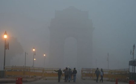 दिल्ली-एनसीआर में सुबह की बारिश के बाद AQI में थोड़ा सुधार, जहरीली हवा से राहत मिली
