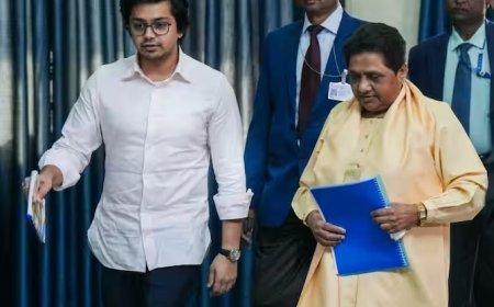 आकाश आनंद: बसपा सुप्रीमो मायावती ने अपने भतीजे को बनाया उत्तराधिकारी