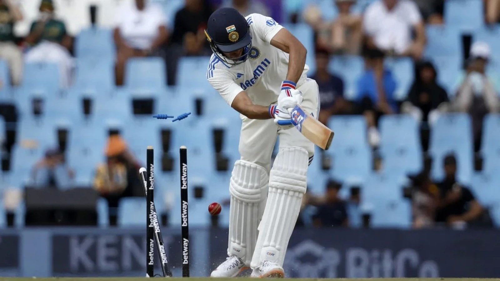 '...उन्हें टेस्ट क्रिकेट नहीं खेलना चाहिए': IND vs SA दूसरे टेस्ट की पिच और बल्लेबाजी रणनीति पर गावस्कर का सीधा-सीधा फैसला