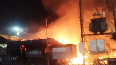 Janjgir-Champa News: Massive Fire Destroys Cotton Factory in Champa, Loss Estimated at ₹40 Lakh